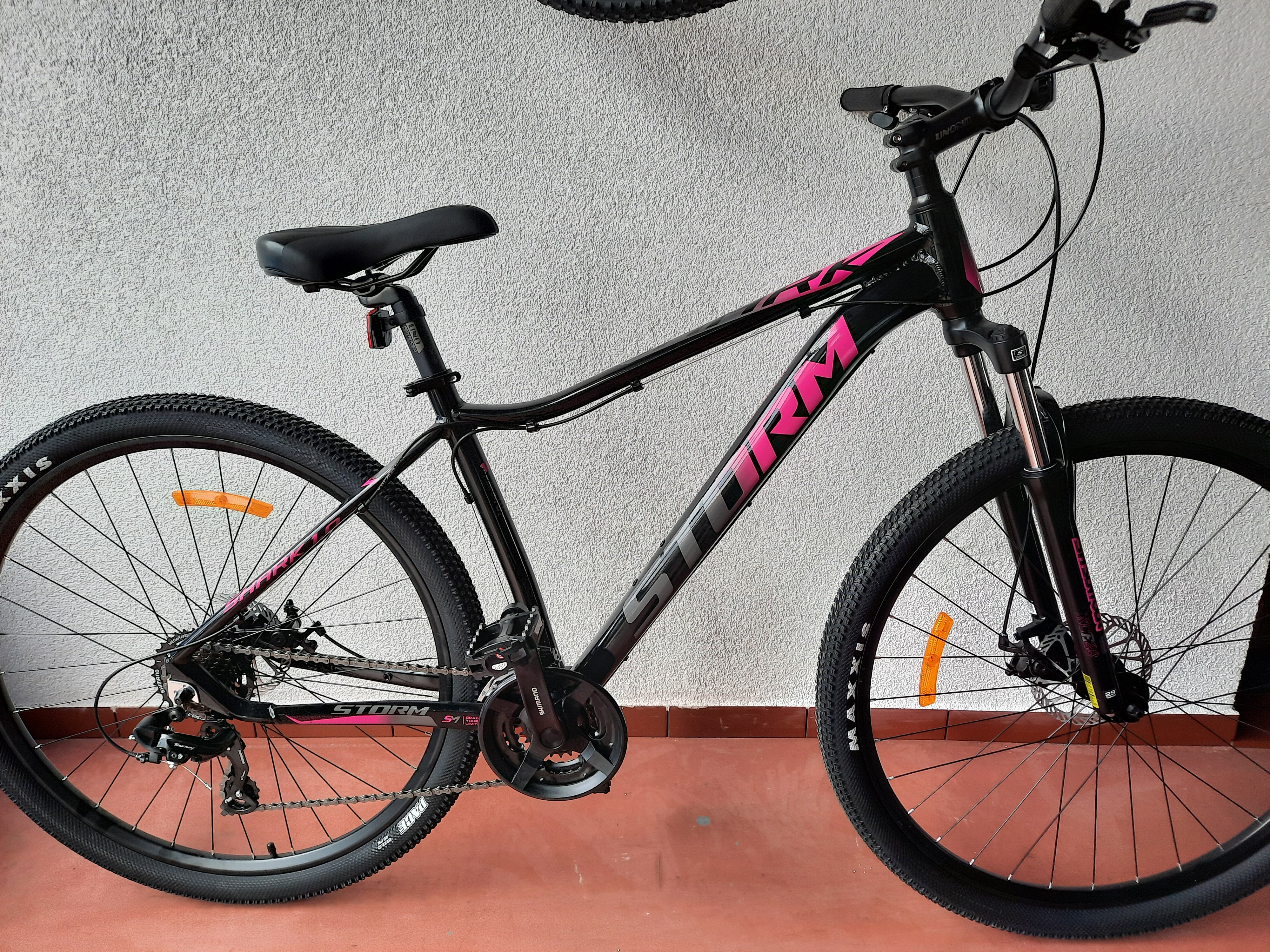 STORM SHARK 1,0 29 2x tarcz czarno-różowy